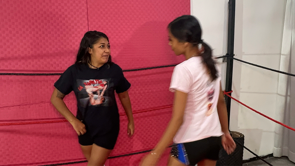 2026-08-24 ASHLEY VS SOPHIE: HAIR-PULLING RIVALRY (VIDEO)