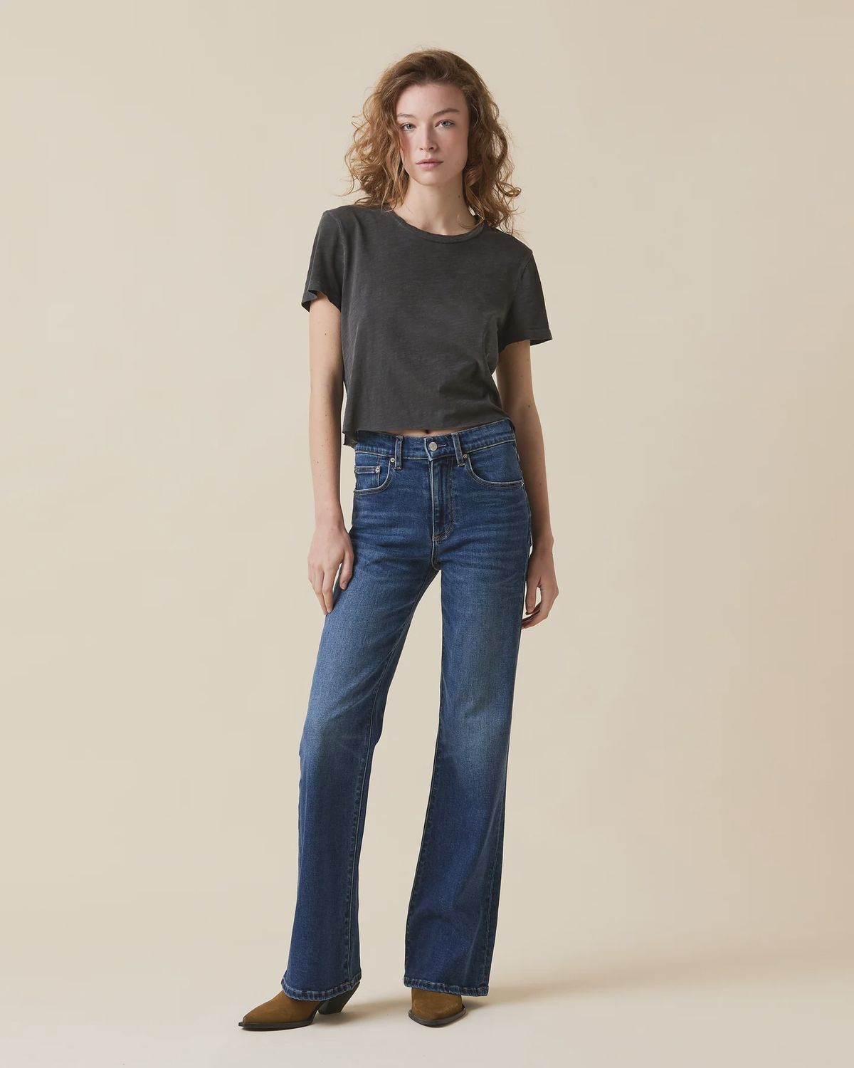 BABY BOOTCUT - MID-HIGH RISE