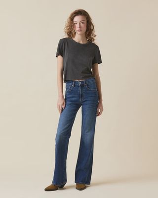 BABY BOOTCUT - MID-HIGH RISE