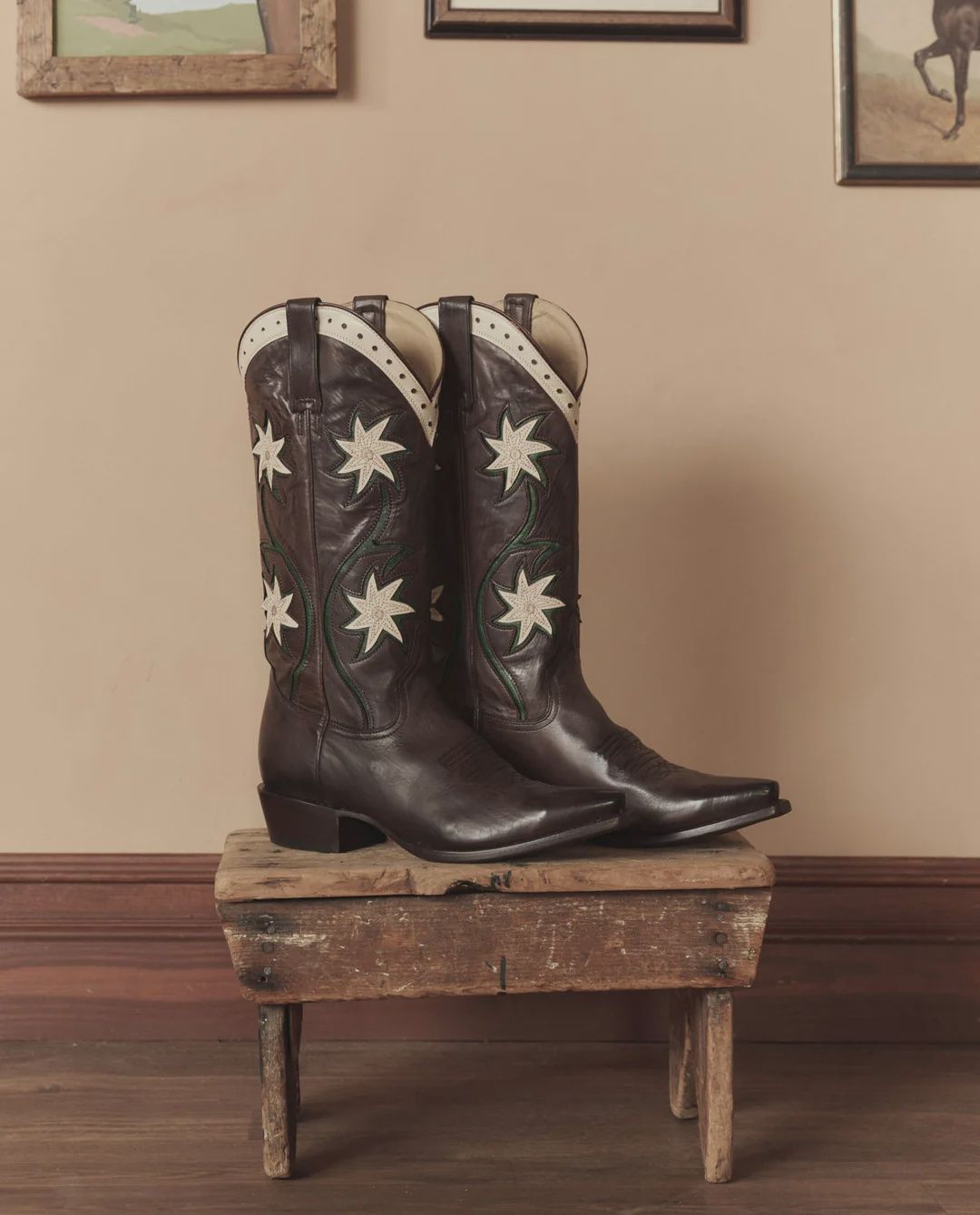 THE COWBOY BOOT (LEATHER FLORAL)