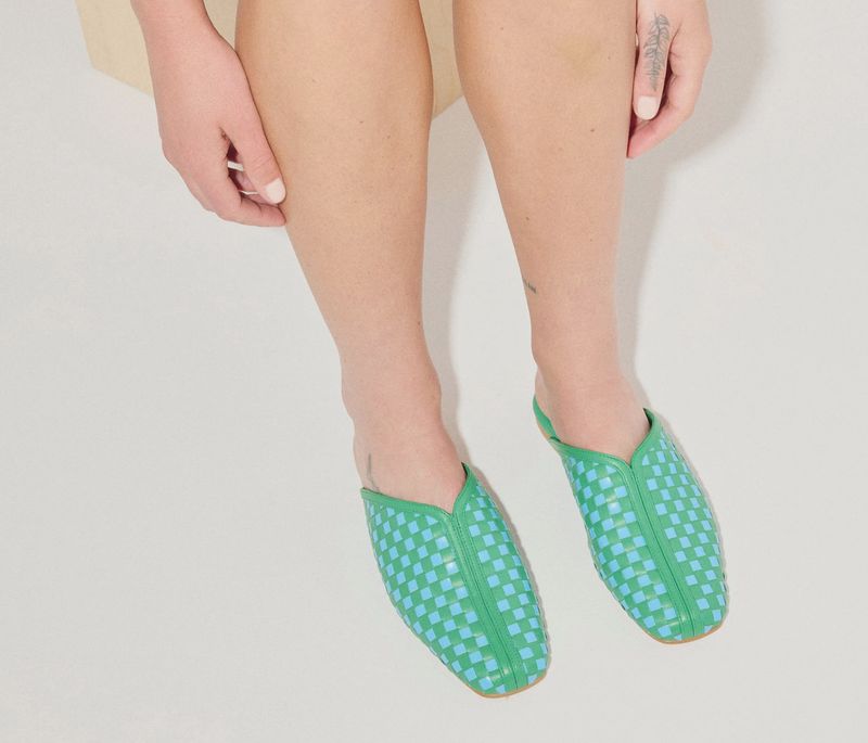 SAANVI WOVEN LEATHER SLIDE