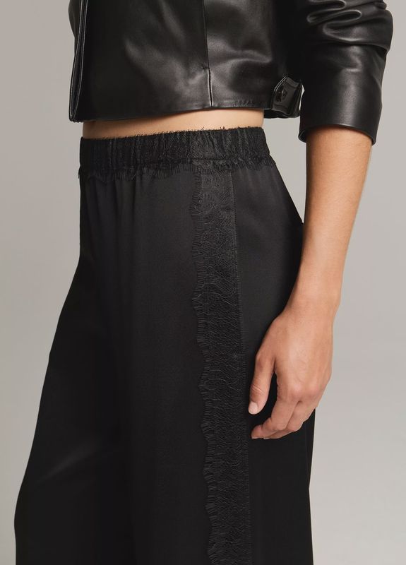 MID RISE LACE TRIM PULL ON PANT