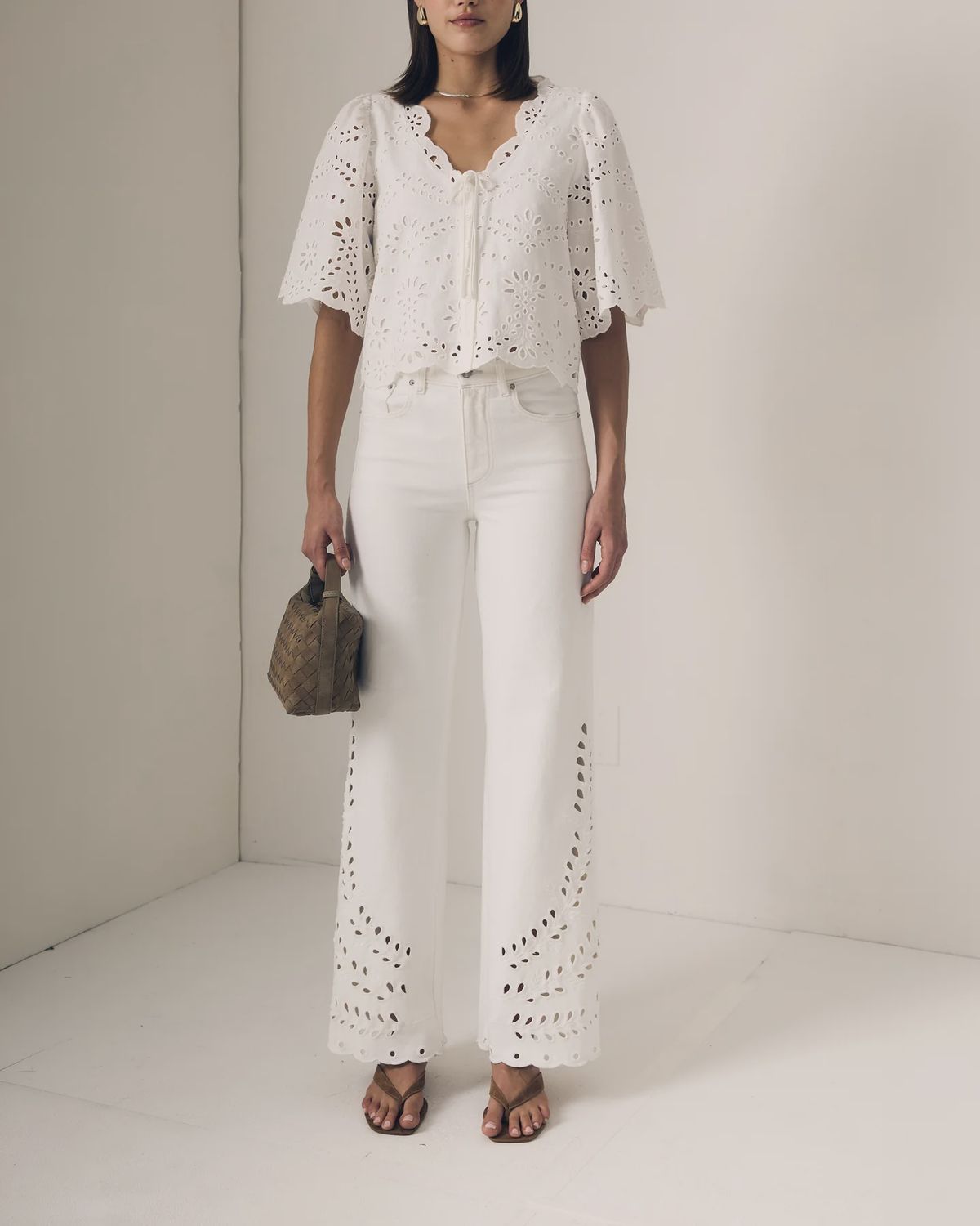 COLUMN EYELET JEAN