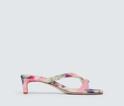 ELAINE HEEL