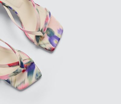 ELAINE HEEL