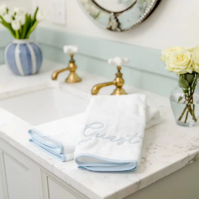 SIGNATURE HAND TOWELS (PAIR)