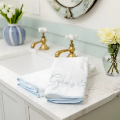 SIGNATURE HAND TOWELS (PAIR)