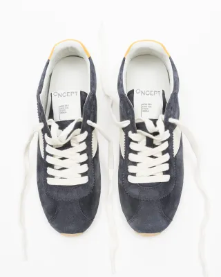 ESSEX COURT SNEAKER