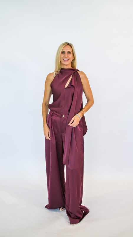 PLAIN SATIN CLASSIC PLEATED PANTS