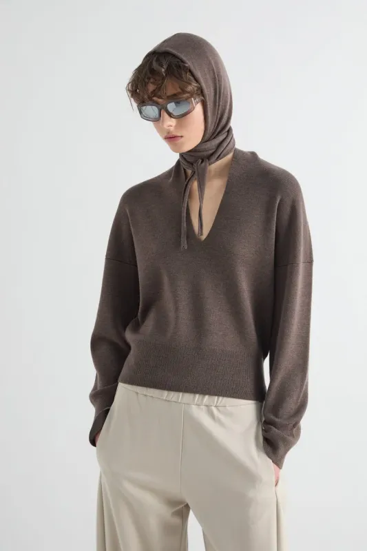 V-NECK SWEATER