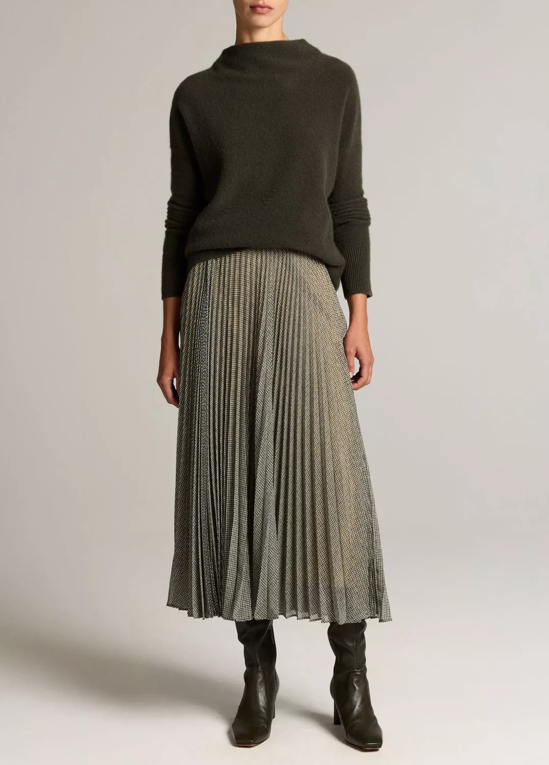SHEER HOUNDSTOOTH PLEATED PULL ON SKIRT