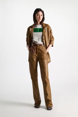 SLEEK STATEMENT PANTS