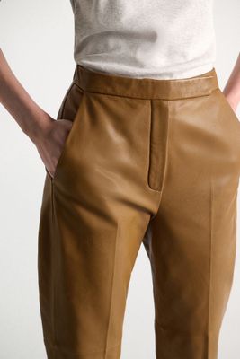 SLEEK STATEMENT PANTS
