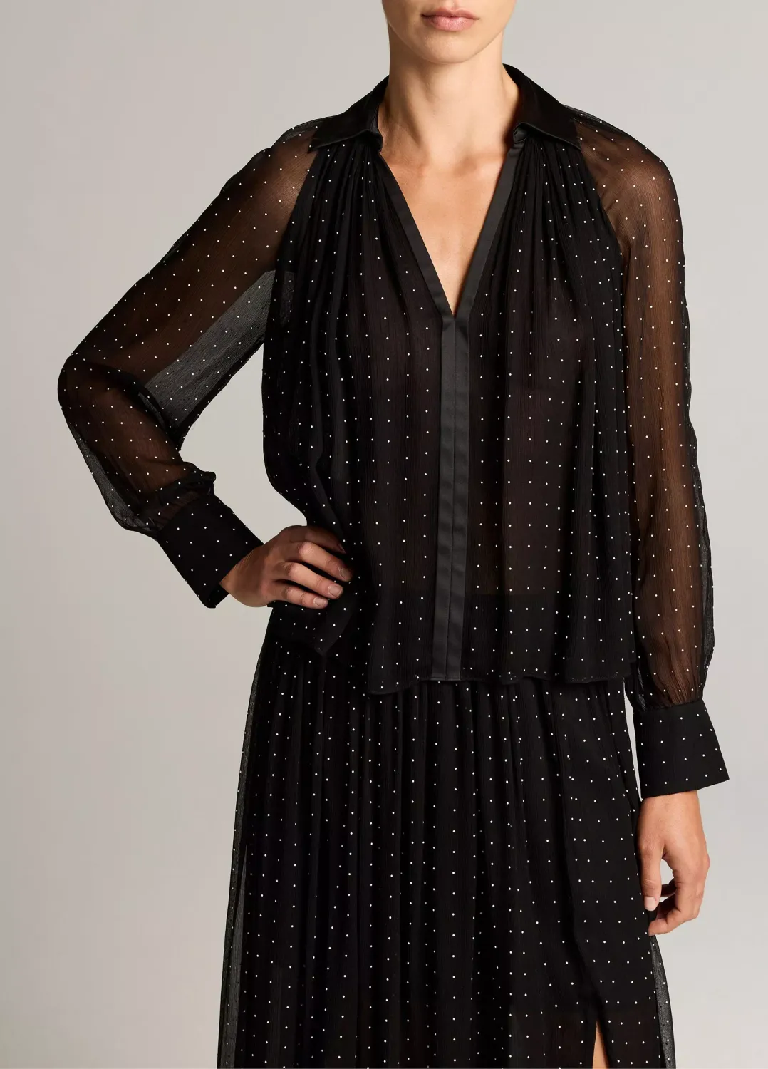 HEAT-SET DOT CHIFFON GATHERED BLOUSE