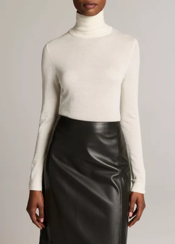 CASHMERE-SILK SLIM TURTLENECK SWEATER
