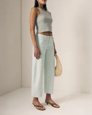 SELENA CROP MID RISE JEAN COLORED