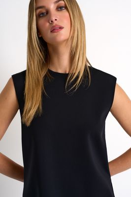 ELEGANT SLEEVELESS TOP