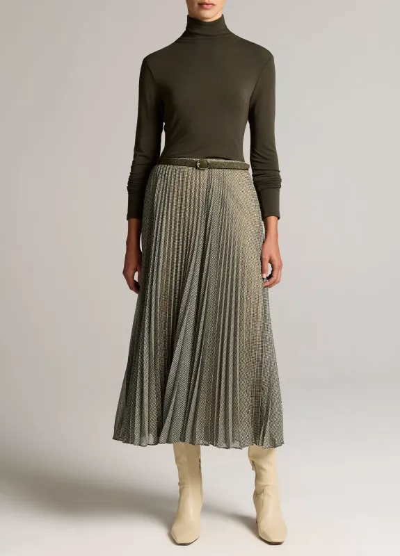 ESSENTIAL LONG-SLEEVE TURTLENECK TOP