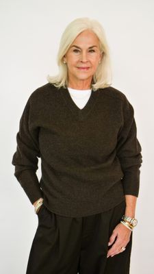 CALVEN CASHMERE V-NECK SWEATER