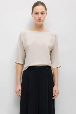 ARI SHORT SLEEVE DOLMAN TOP