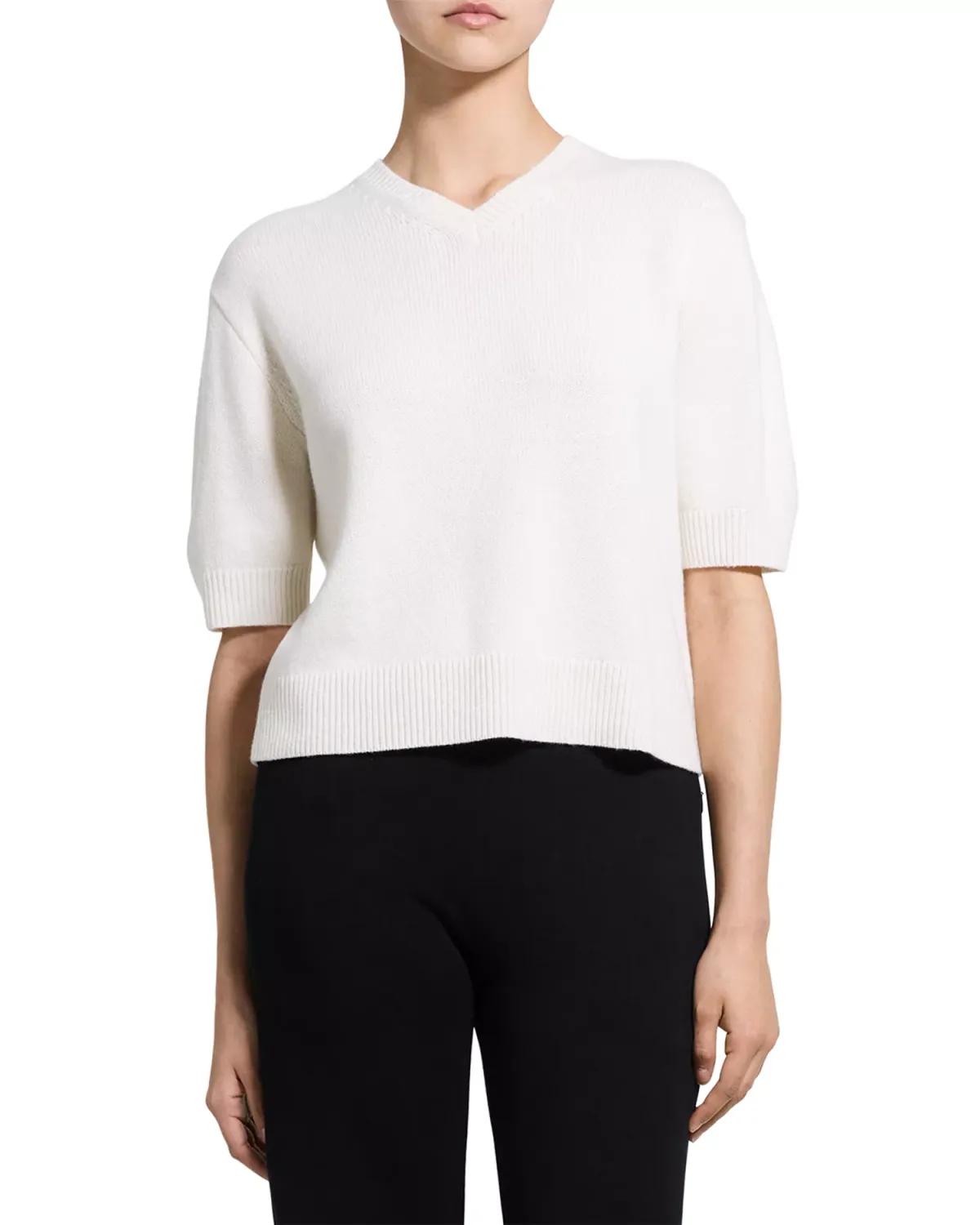 CROPPED V-NECK TEE IN CASHMERE