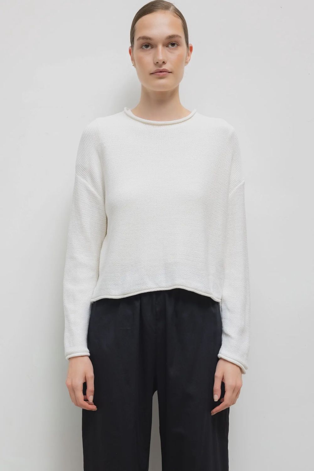 MAE CREWNECK
