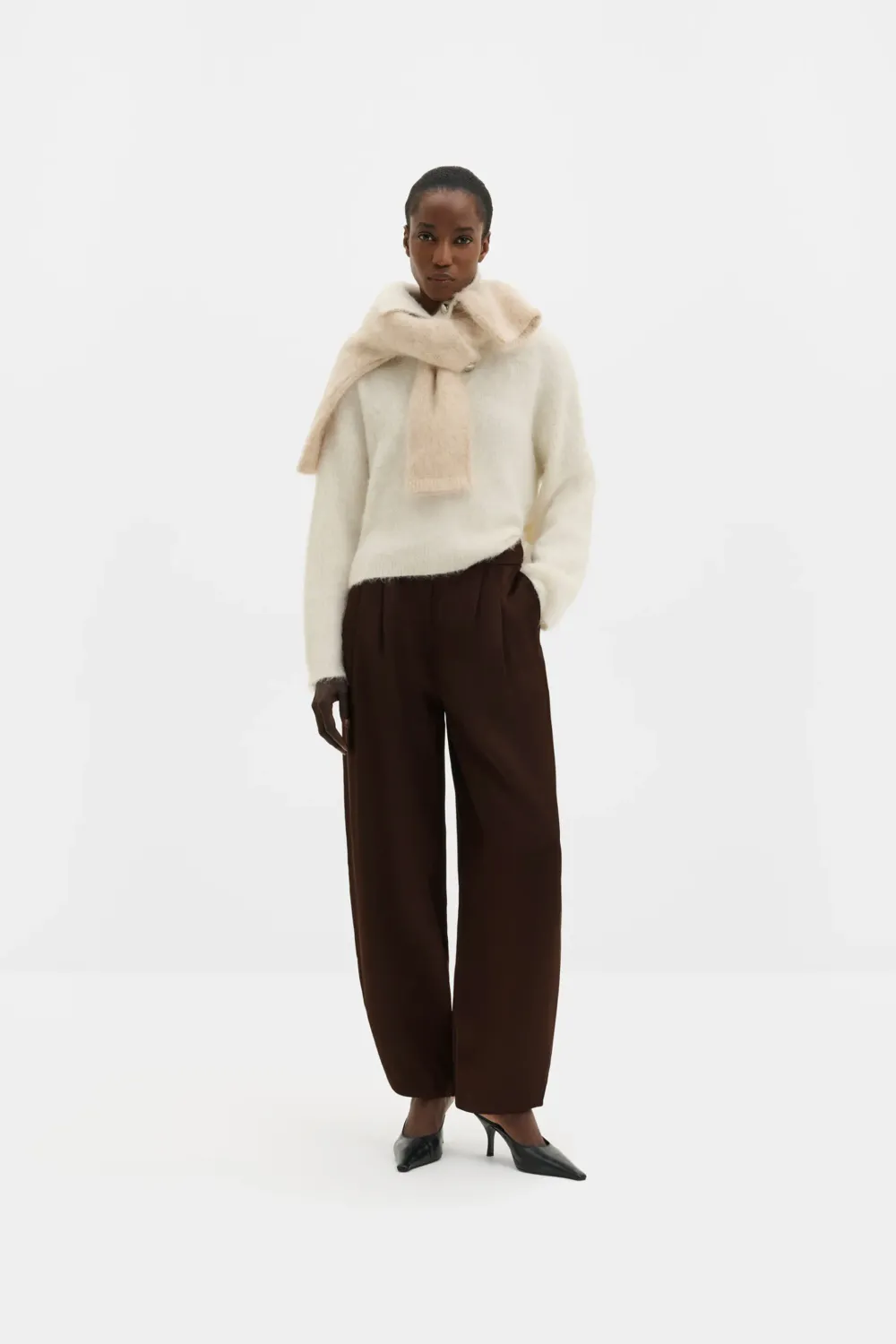 SMILLA BARREL LEG SATIN PANTS
