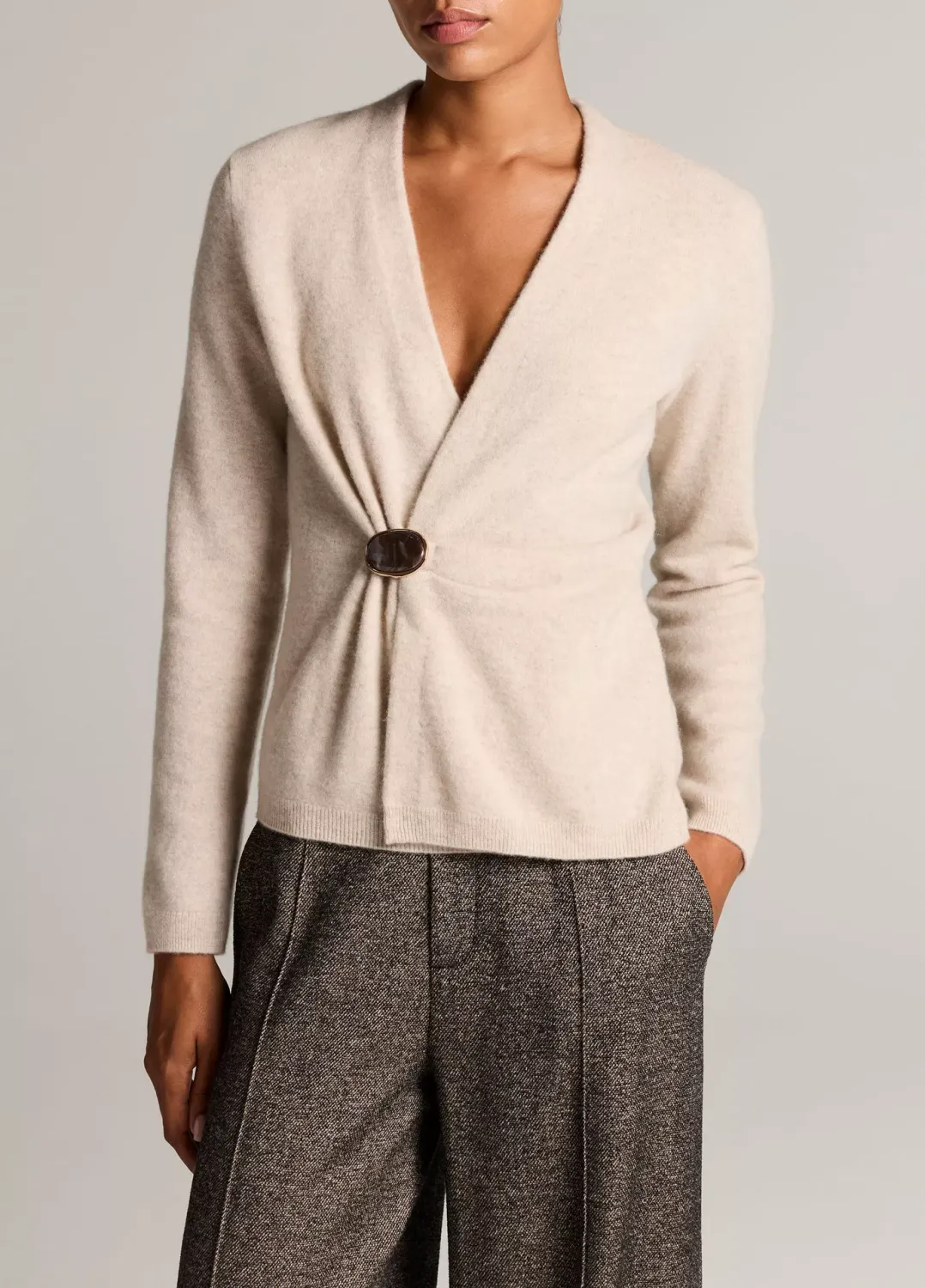 BROOCH-DETAIL WOOL-CASHMERE SWEATER