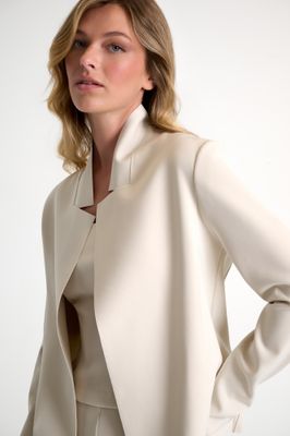 SOPHISTICATED OPEN-FRONT JACKET