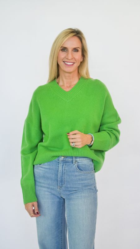 CHUNKY CARMEN V NECK CASHMERE SWEATER