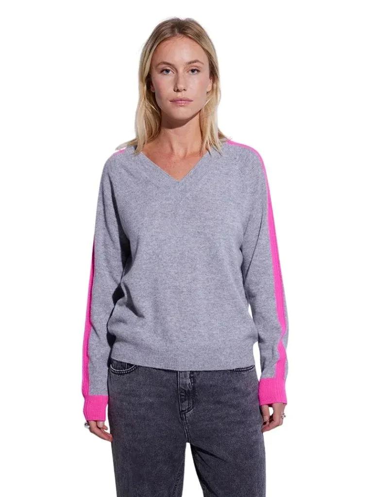 ALPENGLOW CONTRAST V NECK CASHMERE SWEATER
