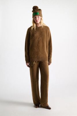 FLUFFY STATEMENTS PULLOVER 610803
