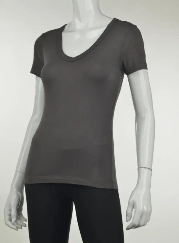 LUXX SHORT SLEEVE V-NECK