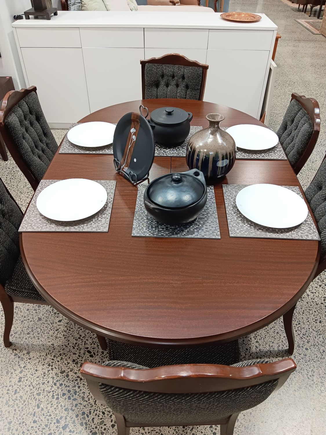 Dining Table + 6 Chairs