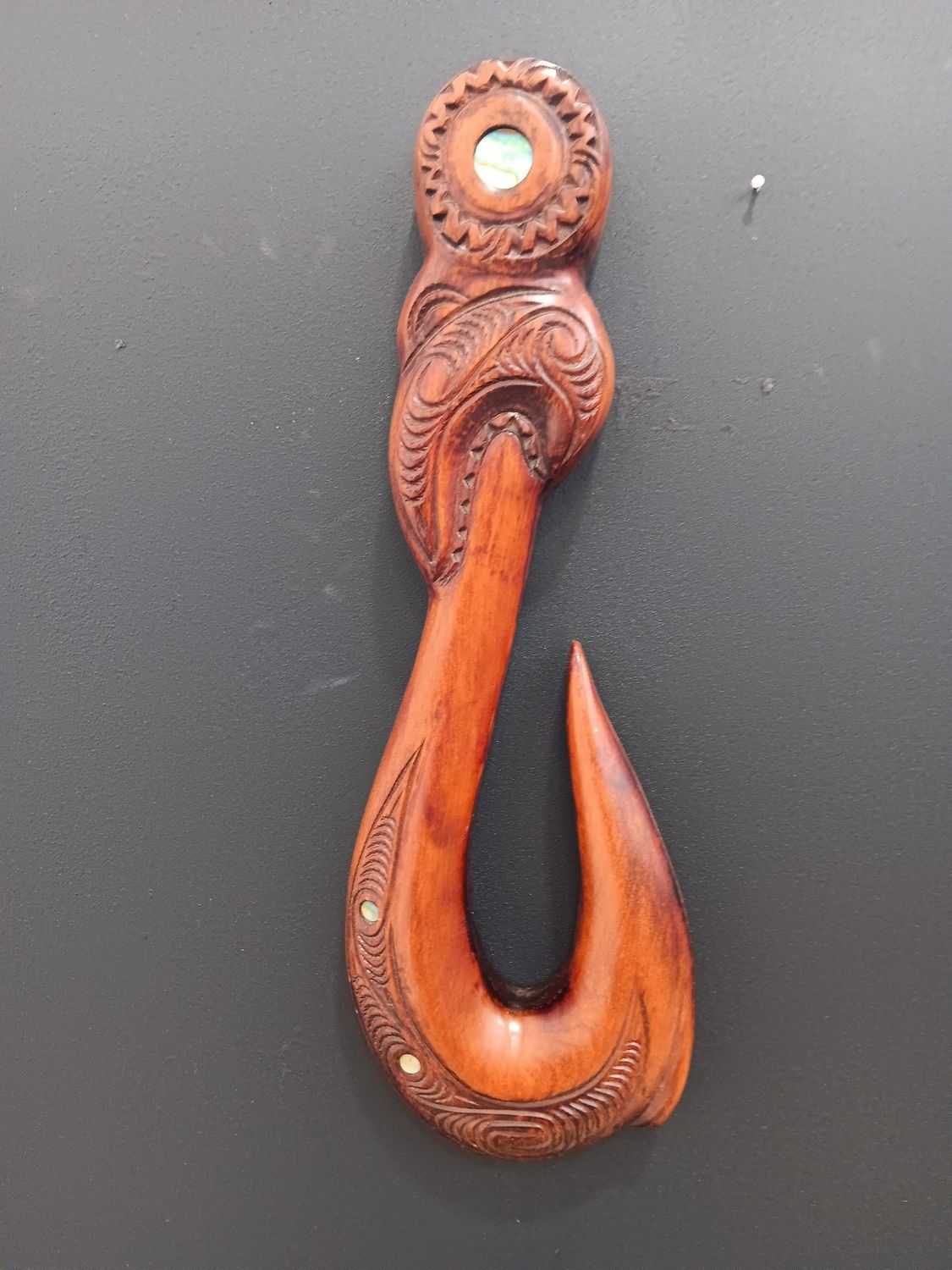 Carved Māori Hook with paua