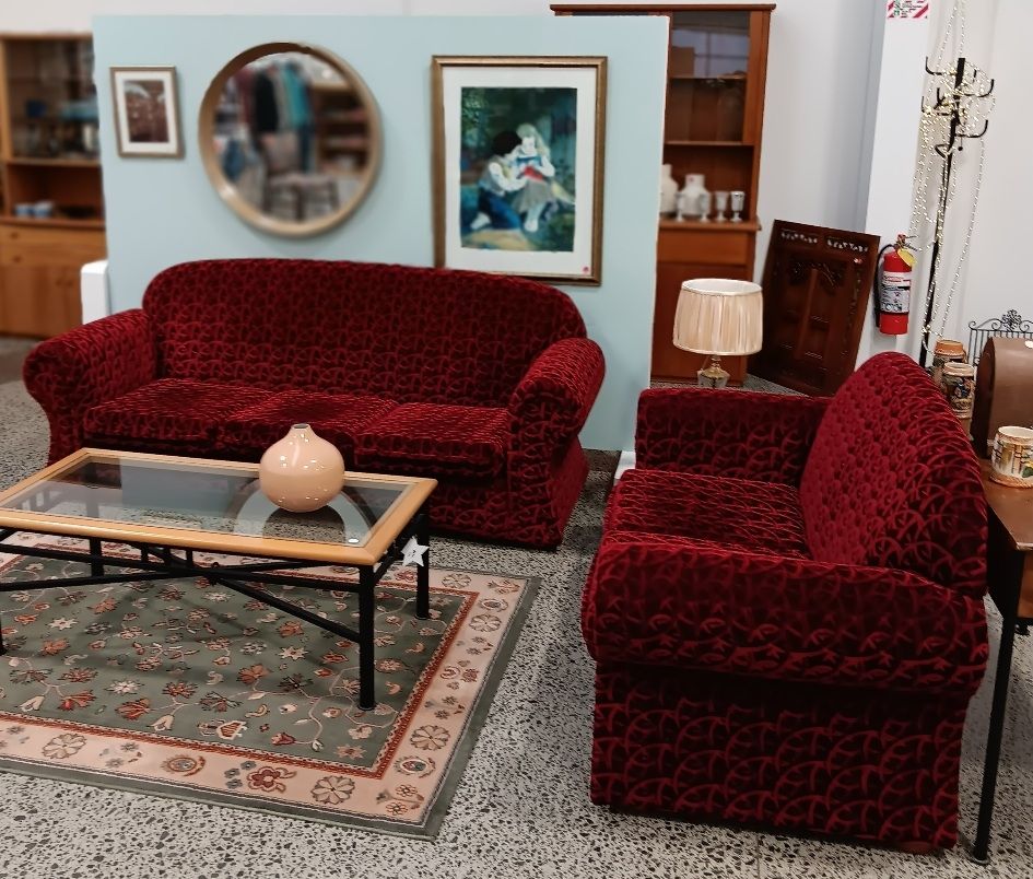 Red Velvet Plush Lounge Suite