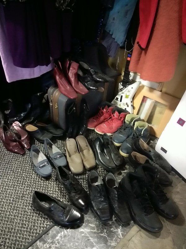 Shoes & Sneakers