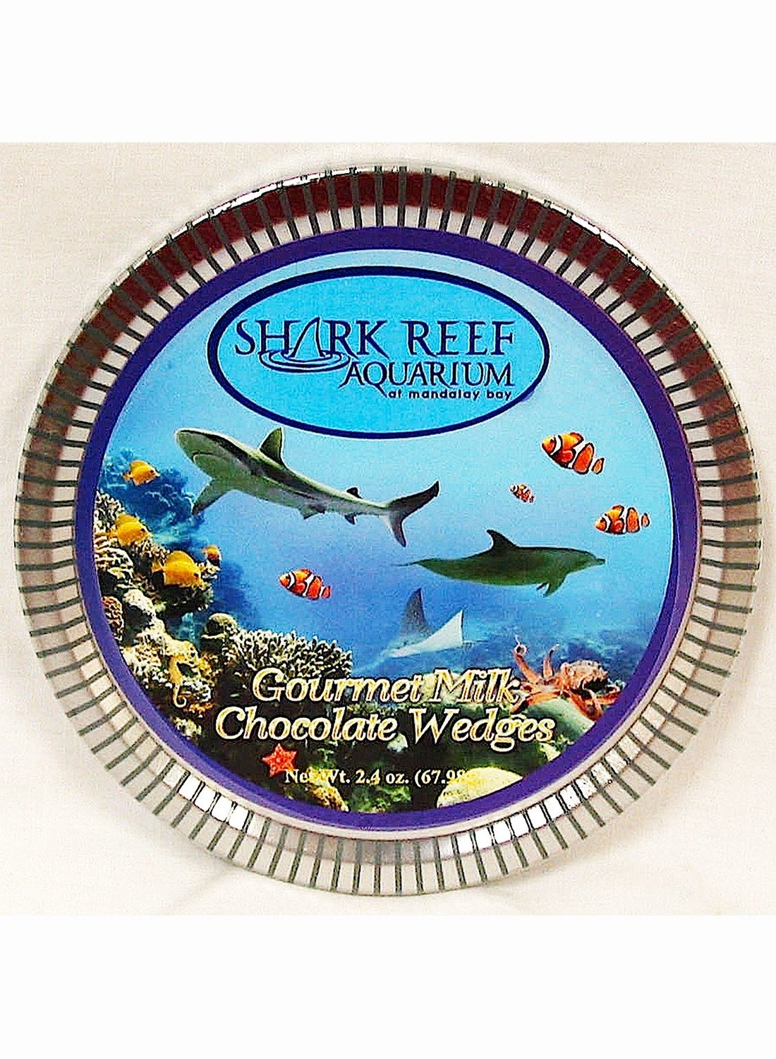 Aquarium Medallion Tin with Gourmet Milk Chocolate Wedges