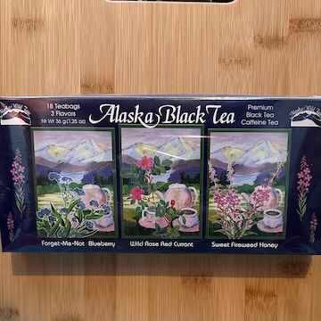 Black Tea Sampler Black Tea Sampler, Design: Wildflower