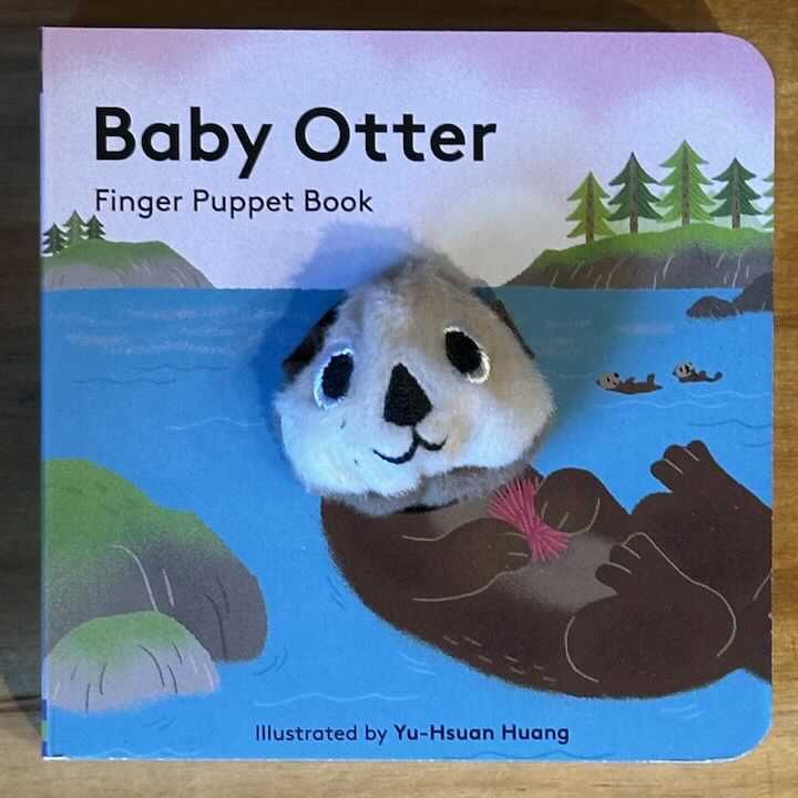 Baby Otter: Finger Puppet Book