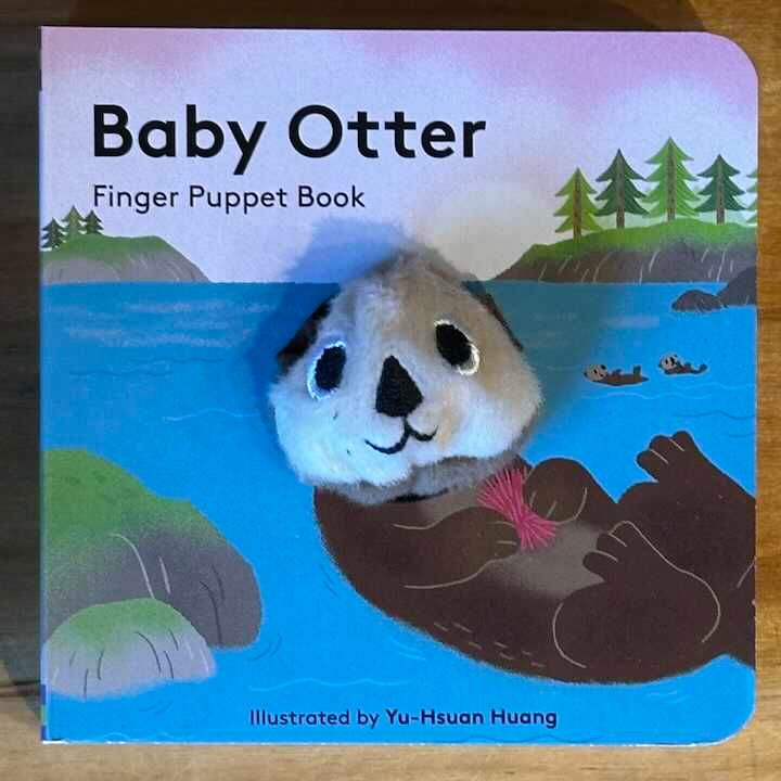Baby Otter: Finger Puppet Book