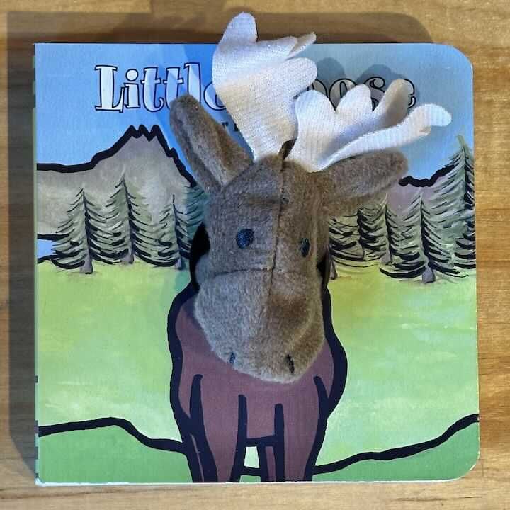 Little Moose: Finger Puppet Book