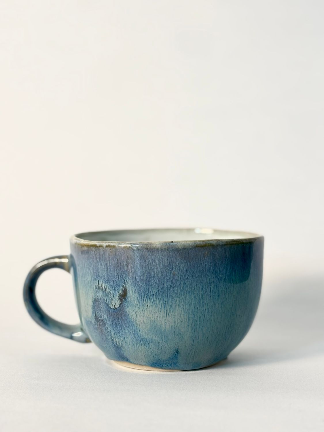 Huge cappuccino mug - Floating Blue