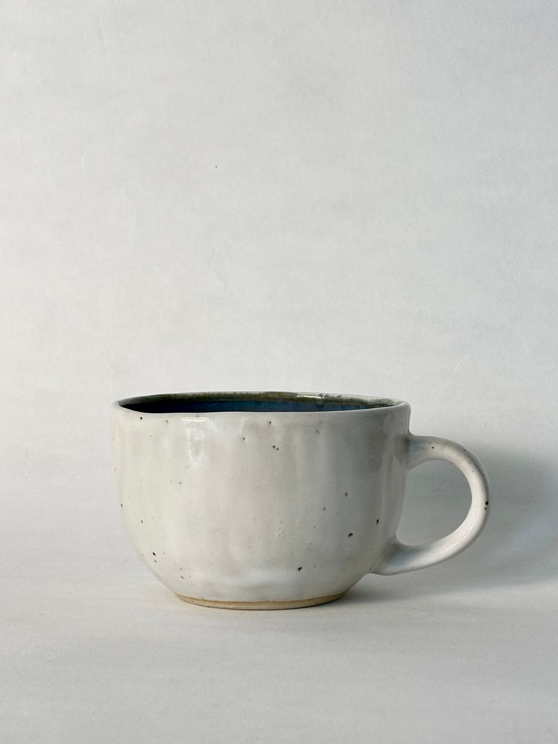 Huge cappuccino mug - White with Floating blue glaze inside