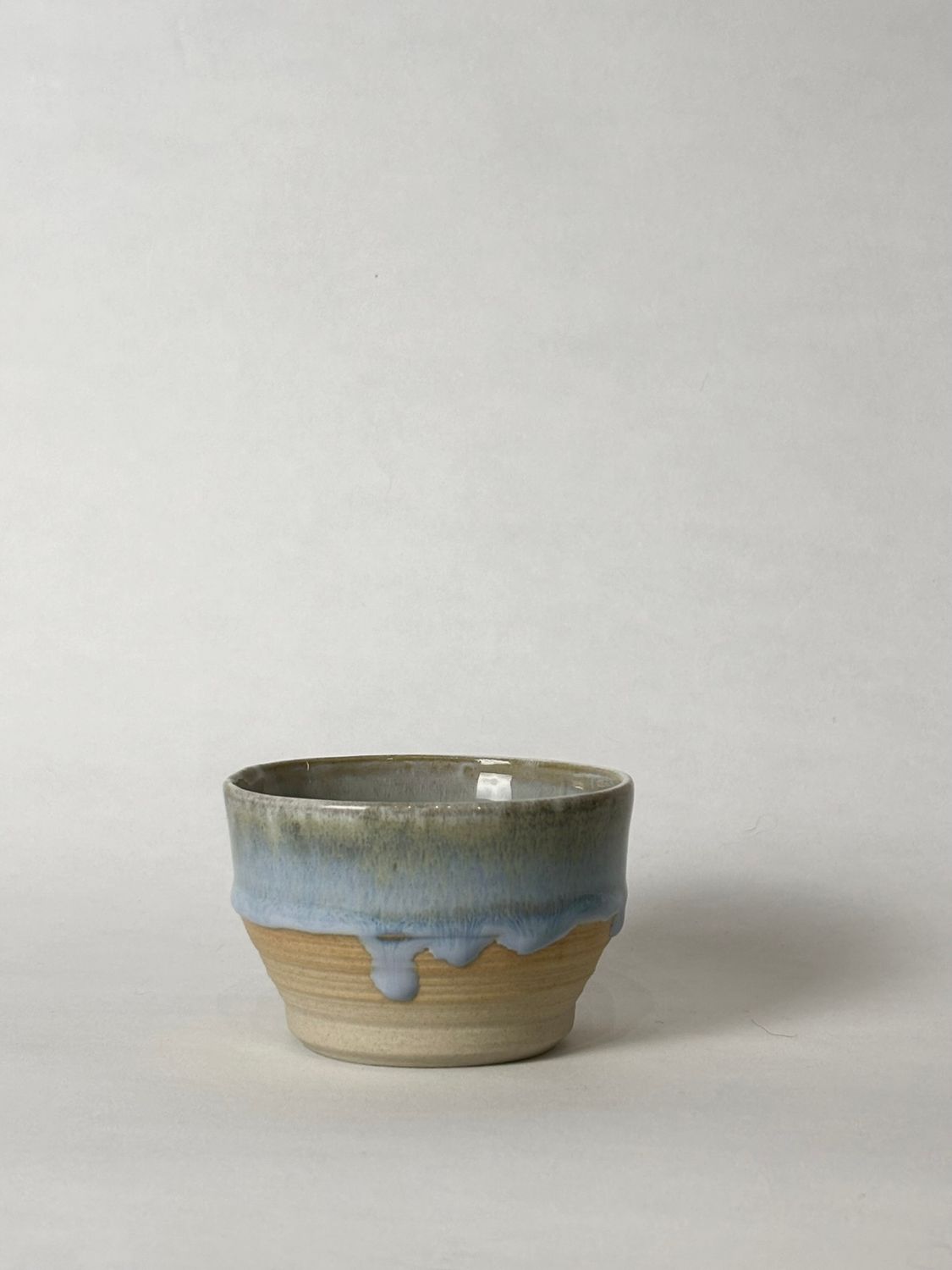 Flat white cup - Soft blue glaze, with cloudburst glaze inside