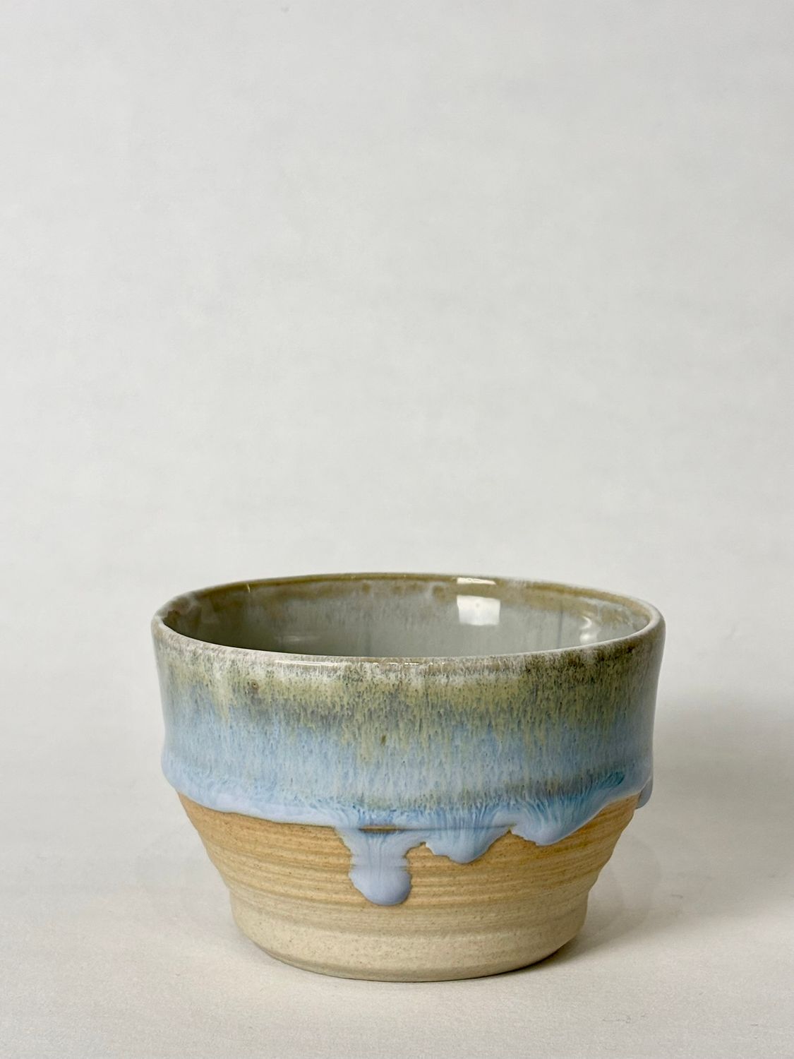 Flat white cup - Soft blue glaze, with cloudburst glaze inside