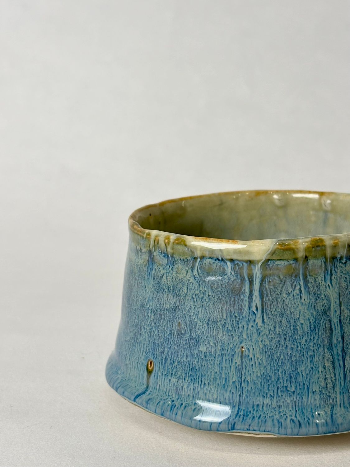 Floating Cappuccino cup - Floating Blue with Cloudburst glaze inside