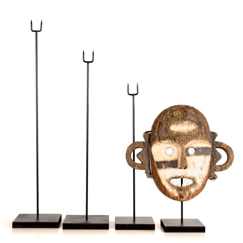 Socle pour masque, support masque, présentoir - 4 hauteurs au choix