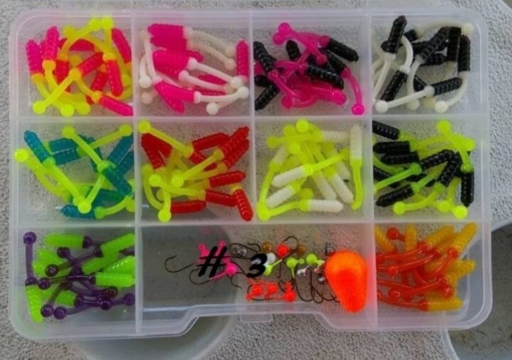 100 piece  crappie bomb kit 
10 of ea color
3 jigs
1 float
1 tray