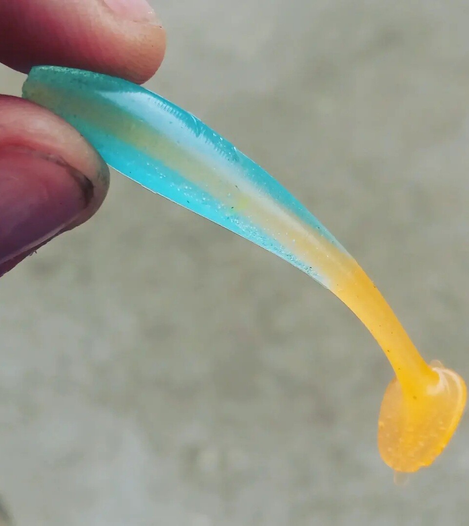 2" Panfish Thumpers glo 10 per pack